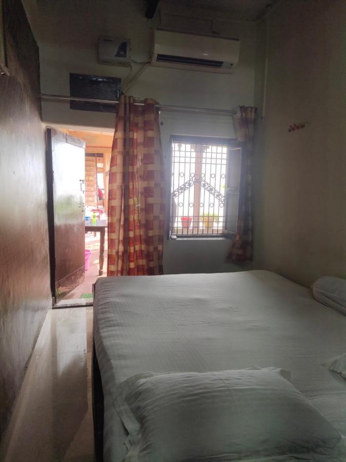 Sunrise Lodge Varanasi Room photo